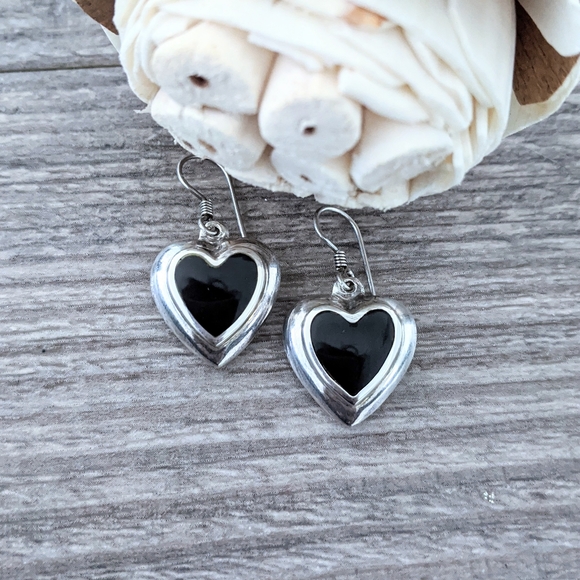 Jewelry - ✨Unique Sterling Silver Onyx Heart Earrings✨